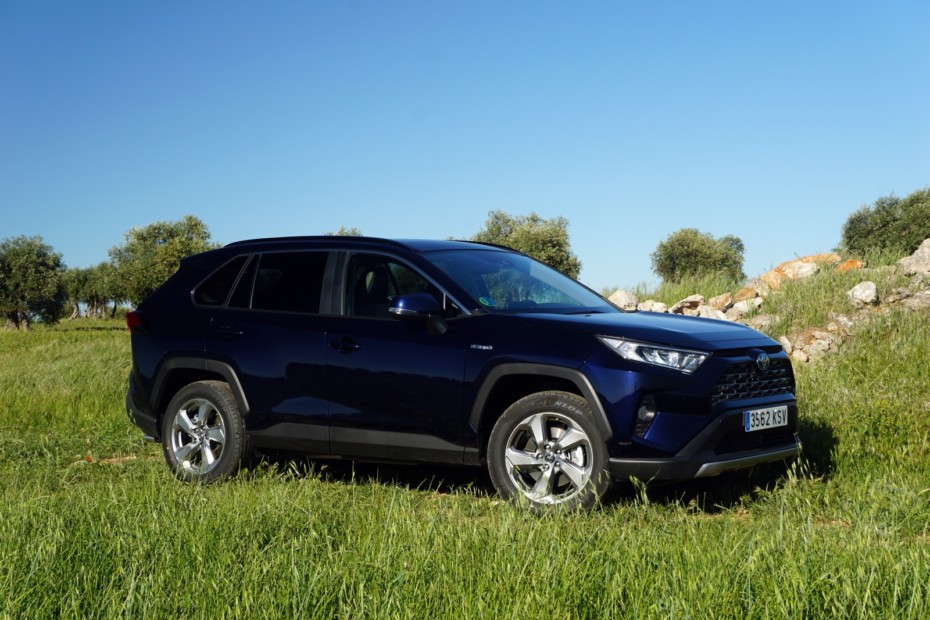 Prueba Toyota RAV4 220H Advance Plus e-CVT: Acierto seguro