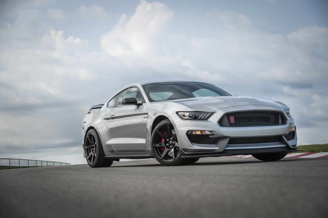 El Ford Mustang Shelby GT350R 2020 ahora con piezas del GT500 de serie