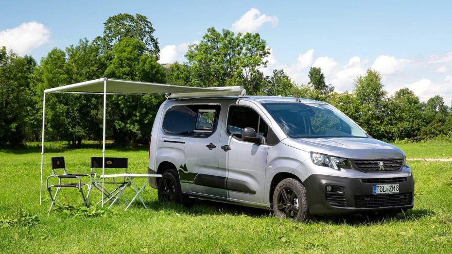 Las últimas camper compactas de Peugeot son el claro ejemplo de cómo se puede optimizar el espacio