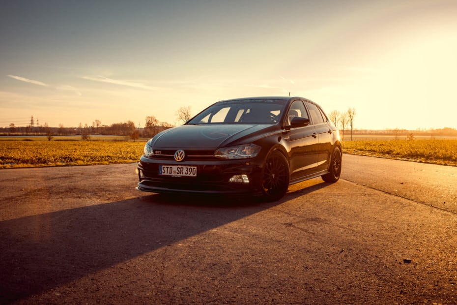 El Volkswagen Polo GTI ahora con 320 CV, dos asientos de competición y jaula antivuelco