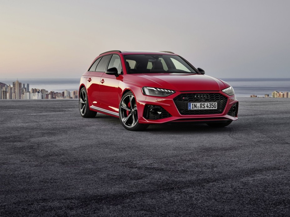 ¡Oficial!: El renovado Audi RS4 Avant es una bestia con motor V6 2.9 TFSI biturbo y 450 CV