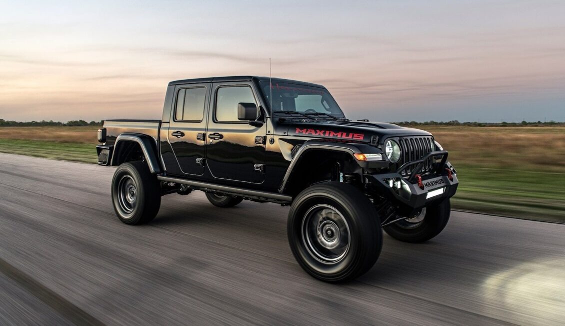 Así ruge y se mueve sobre la pista el Hennessey Maximus: Un Jeep Gladiator con 1.000 CV