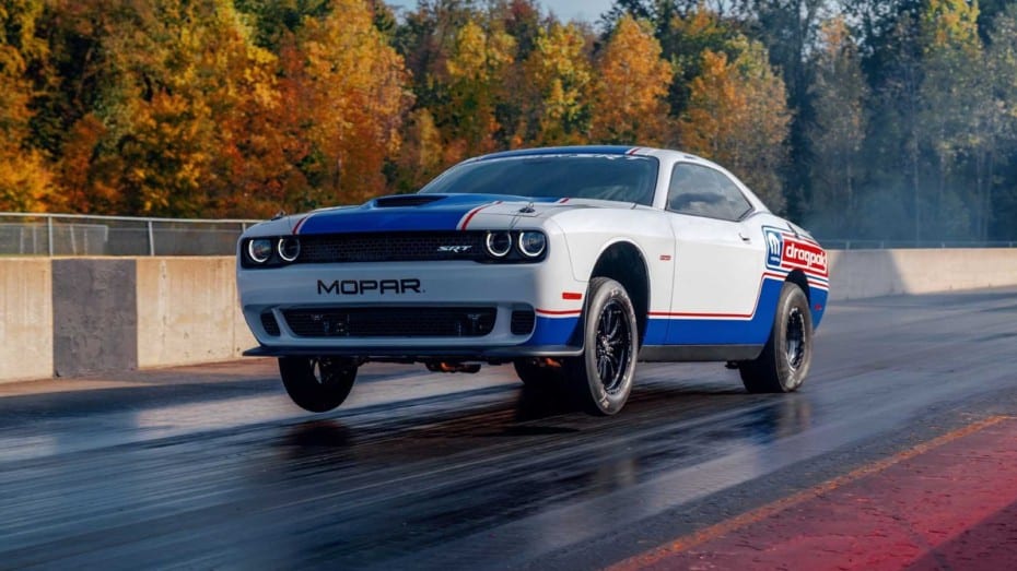 ¡Salvaje y diseñado para salir a «dos ruedas»!: Así es el Dodge Challenger Drag Pak