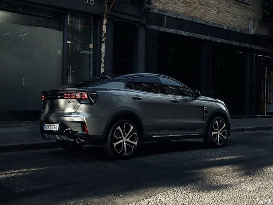 Nuevas imágenes del Lynk & Co 05: El crossover coupe tiene muy buena pinta