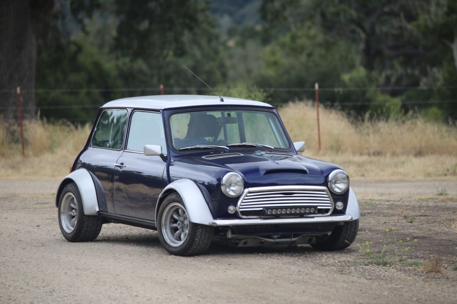 Este Mini Cooper con tracción total y tecnología VTEC es tu mejor aliado para este invierno