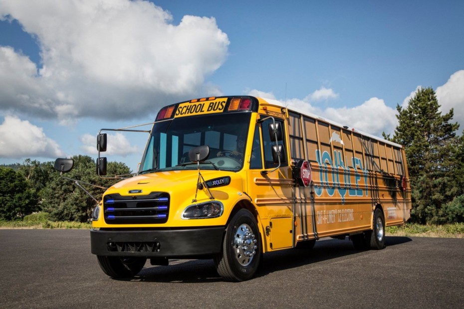 Los clásicos autobuses escolares amarillos ahora son eléctricos y se expanden rápidamente por EE.UU.