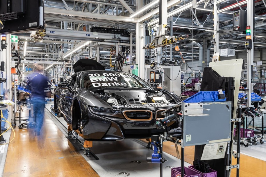 El BMW i8 se despedirá de nosotros en 2020, pero queda BMW i3 para rato….