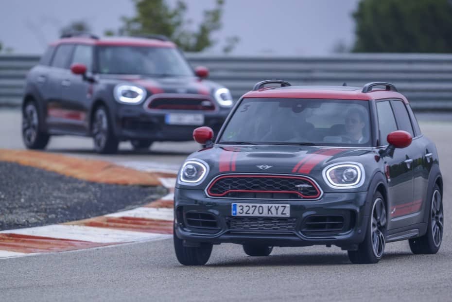 Prueba en circuito MINI John Cooper Works Clubman y Countryman 2020: 306 CV de pura furia