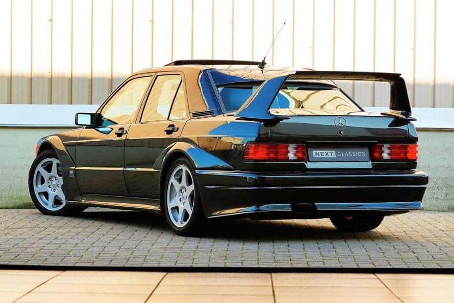 Alerón Tipo Ducktail Estilo AMG Para Mercedes-Benz W124 Sedán – Fibra De Vidrio, Imprimado En Negro
