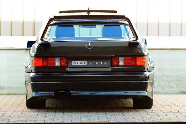 ¡Joya a la venta! Este Mercedes-Benz 190E 2.5-16 Evo II de 1990 con AMG
