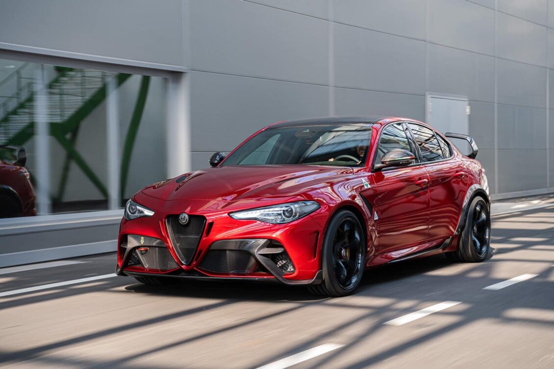 ¡Oficial! Giulia GTA y GTAm: Por cosas como estas es difícil no amar a Alfa Romeo