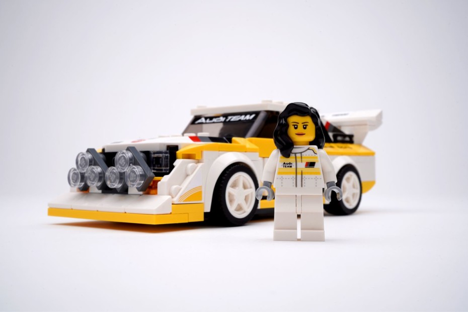 Audi y LEGO te hacen un regalo con esta curiosa campaña… #ElPilotoEsElla