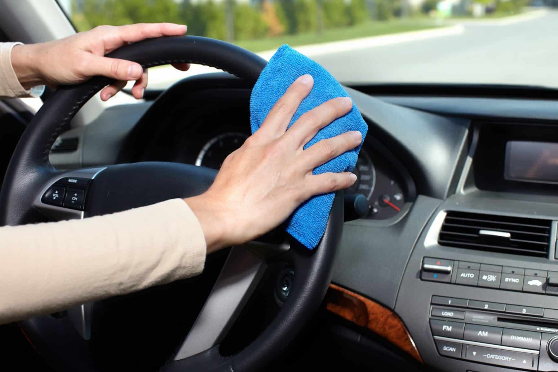 Recomendaciones limpieza interior coche gérmenes y bacterias