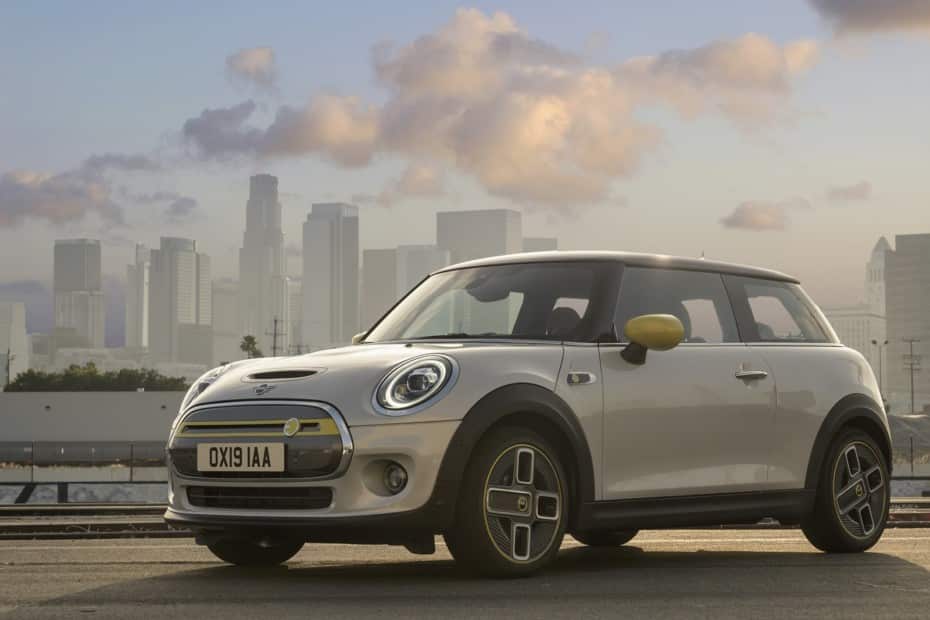 Primera prueba MINI Cooper SE eléctrico 2020: Diversión sin límites, salvo por la autonomía