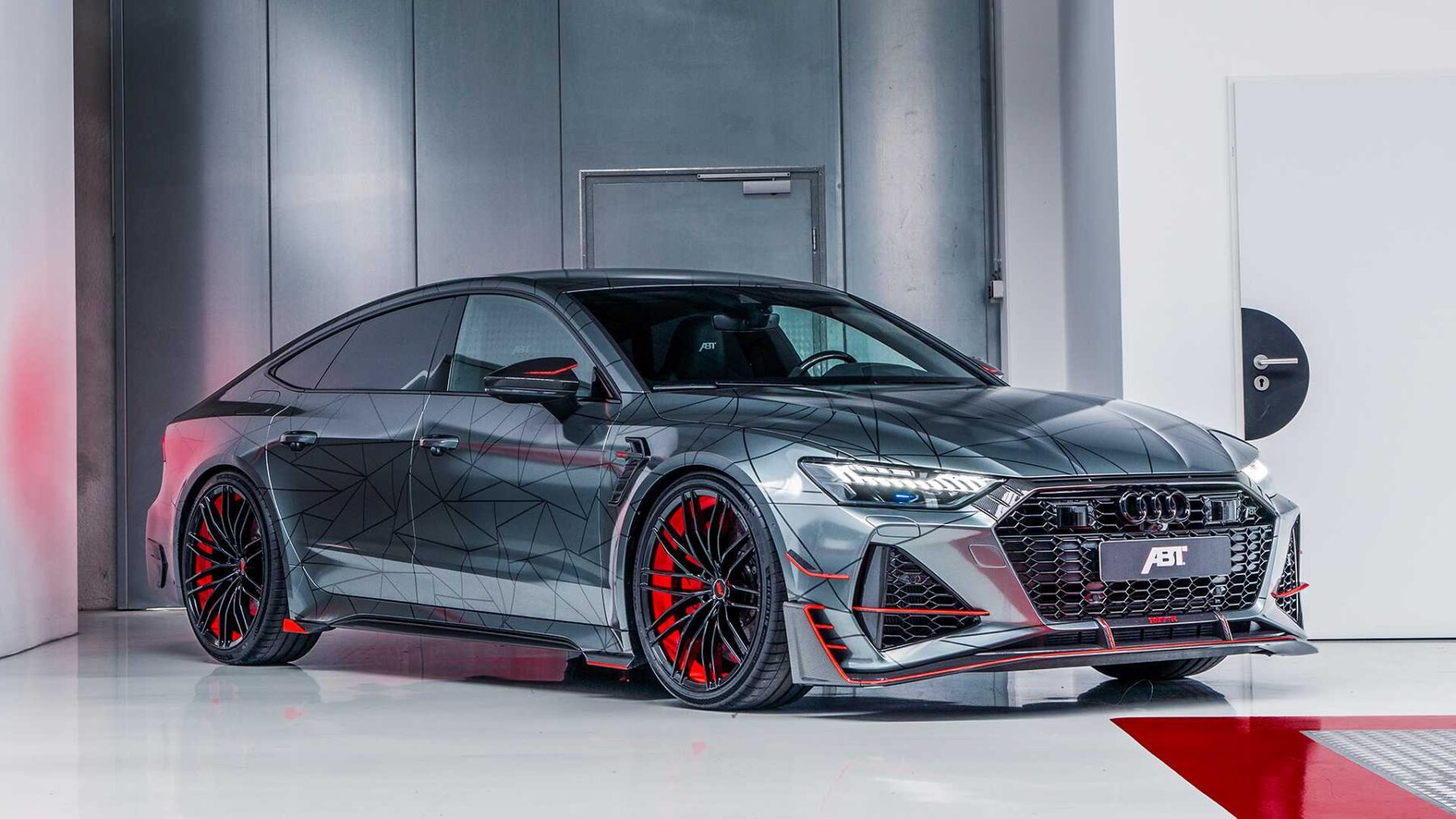 El Audi RS7R de ABT suma 140 CV al V8 biturbo para hacer todavía más