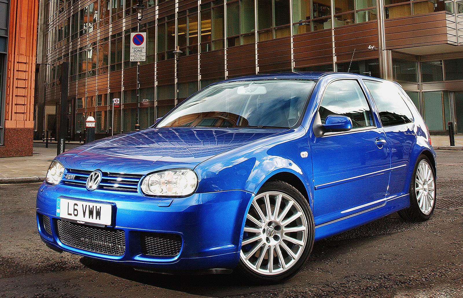 Golf R32 Mk4 o cuando Volkswagen decidió vestir a su