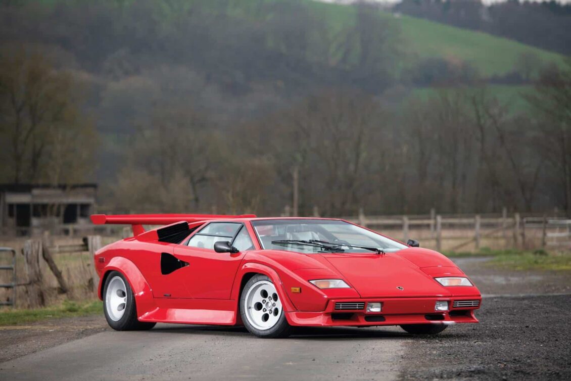 Este Lamborghini Countach LP500 S busca nuevo conductor y ojo, tiene poco más de 14.000 km
