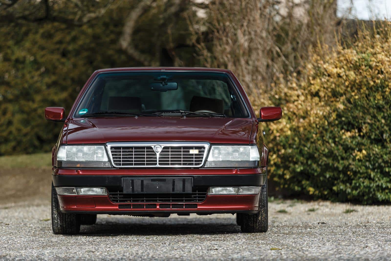 Este Lancia Thema 832 Está A La Venta Cuando Ferrari Ducati Y Lancia