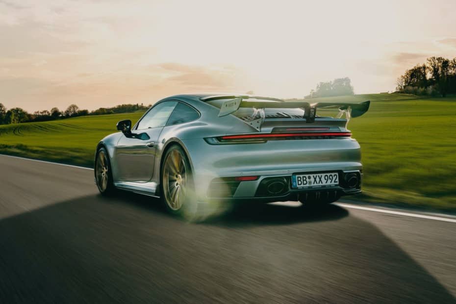 Escape de titanio y hasta 80 CV adicionales para el Porsche 911 (992) de TechArt