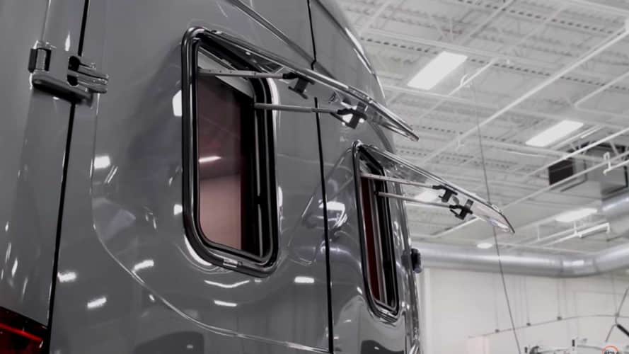 Avanced RV vuelve a sorprendernos con un Sprinter camper perfectamente ...