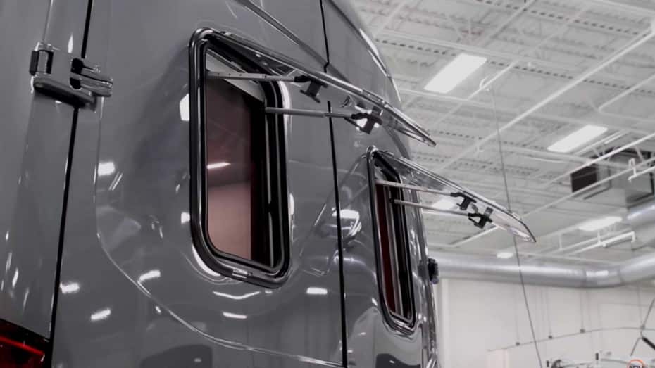 Avanced RV vuelve a sorprendernos con un Sprinter camper perfectamente ...