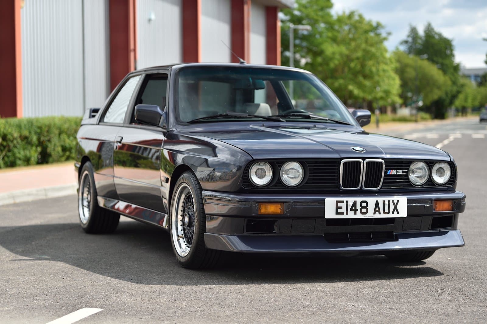 [Imagen: 54-1988-BMW-M3-EVO-II-E30.jpg]