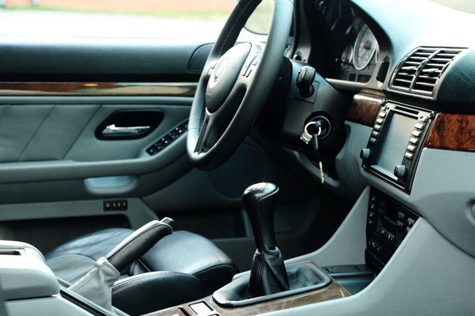 BMW-M5-E39-Touring-6-930x619.jpg