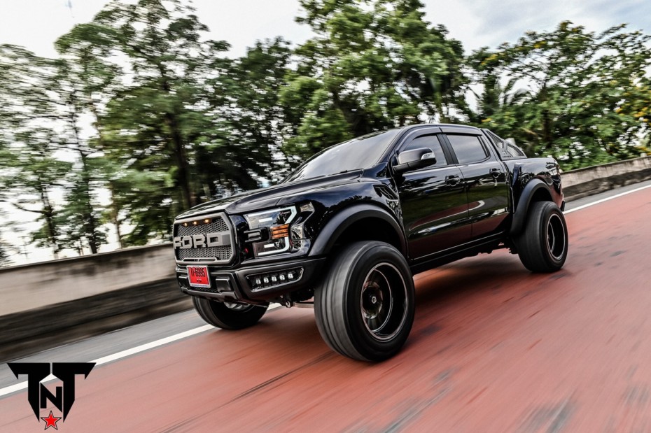 Si tienes un Ford Ranger Raptor, esta compañía te lo convierte en un salvaje F-150 Raptor