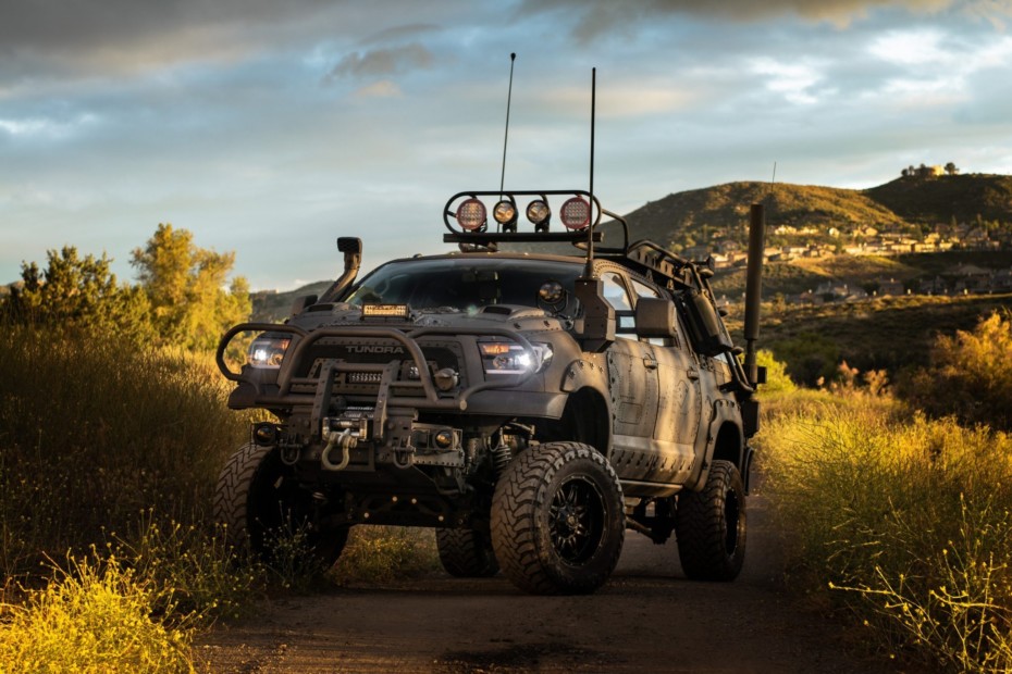 Si algún día los mayas aciertan con el fin del mundo, tú estarás a salvo en este Toyota Tundra