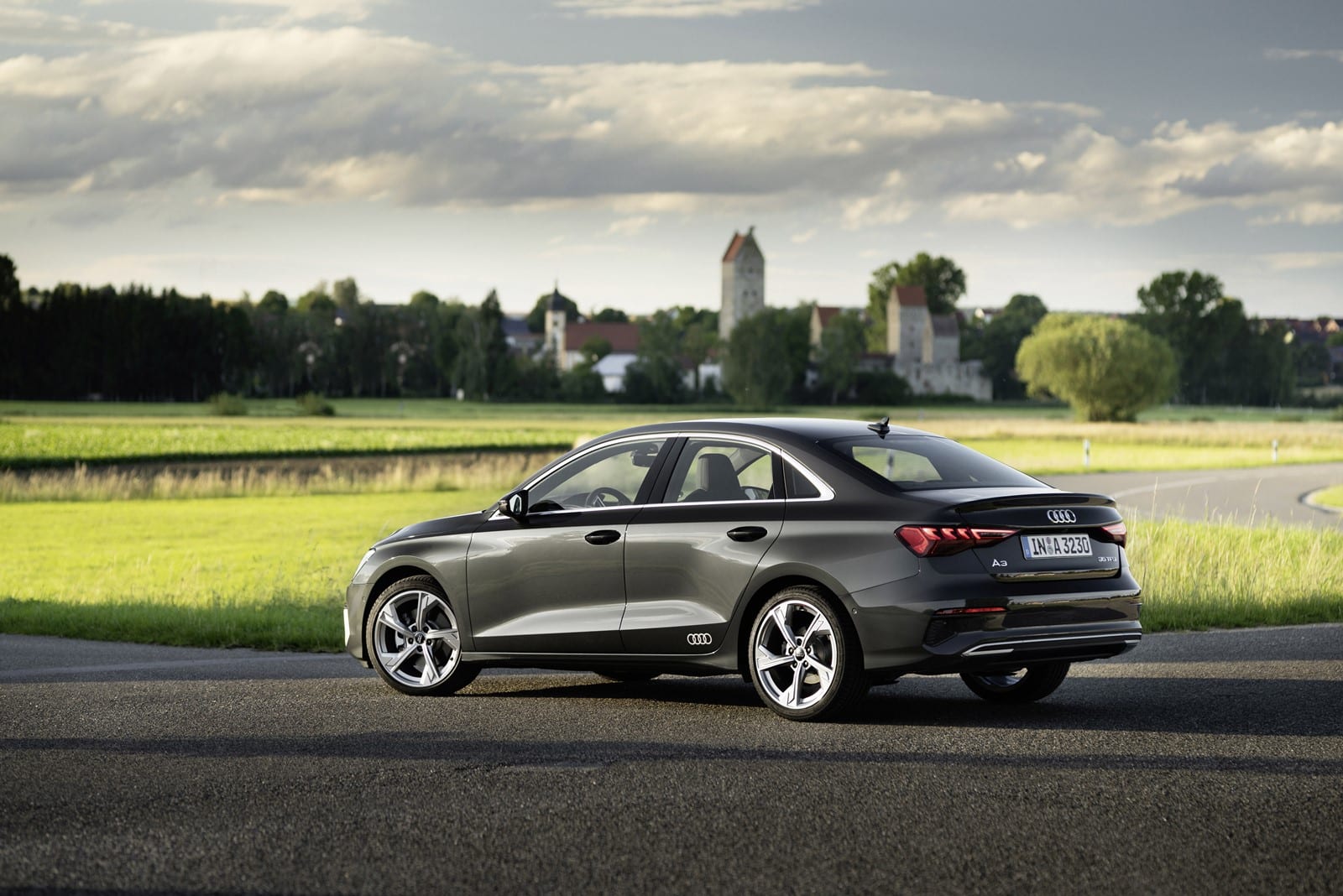 Nuevas imágenes del Audi A3 Sedán: El compacto, ahora más deportivo y atractivo