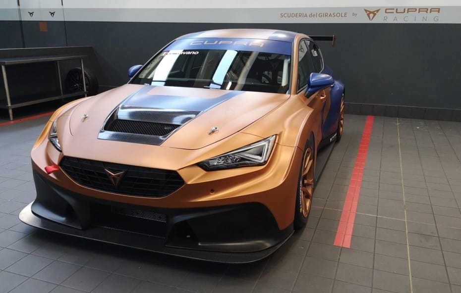 Nuevas imágenes del CUPRA León Competición de 340 CV antes de su debut en la pista