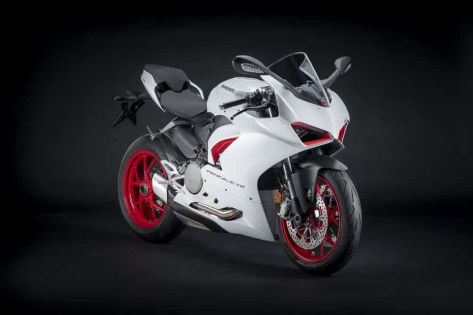 La Ducati Panigale V2 ahora en blanco… ¿pierde esencia?