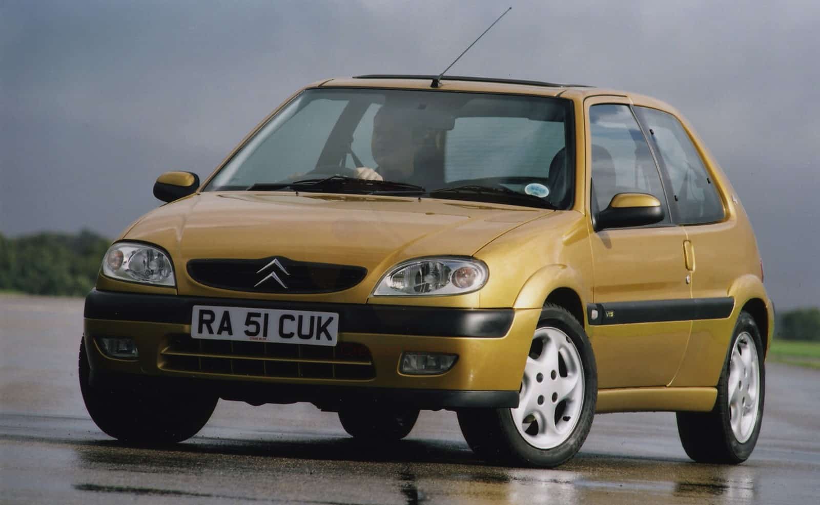 Decaer mitología Basura El Citroën Saxo VTS: ¿la opción más barata y deportiva del mercado?