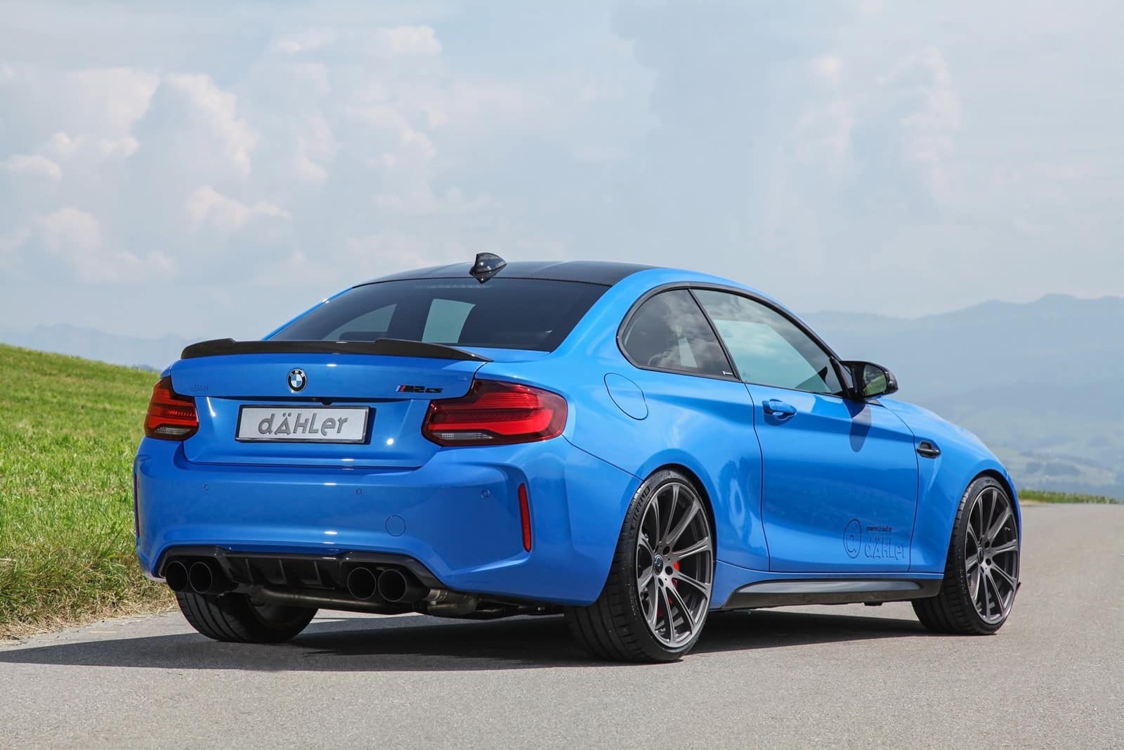 If the BMW M2 CS knows you little, you can opt for this version with an extra 100 hp