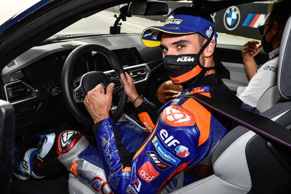 Miguel Oliveira se lleva el primer BMW M4 Coupé por ganar una carrera de MotoGP