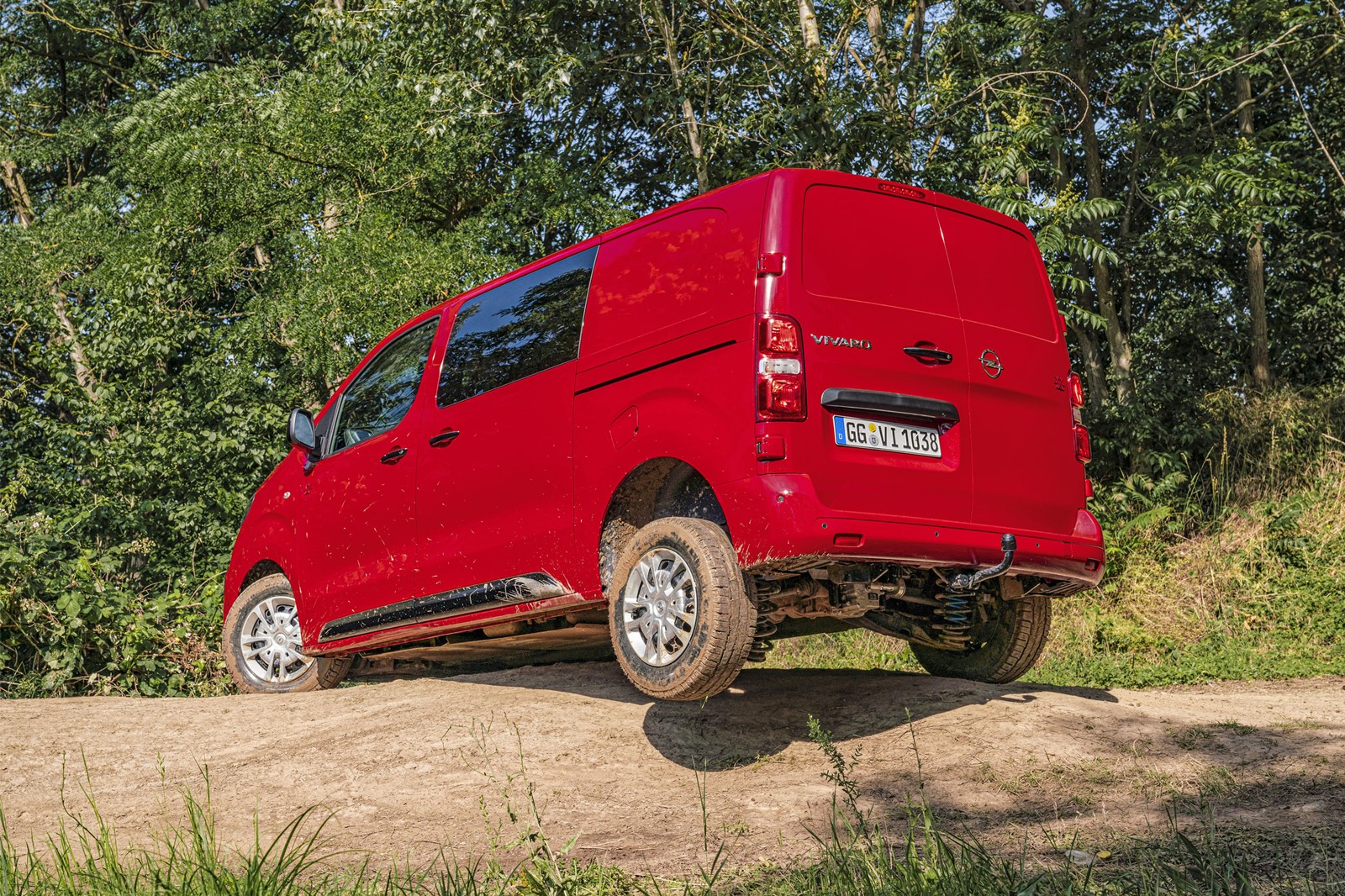 Opel Combo Cargo and Vivaro now available with Dangel all-wheel drive