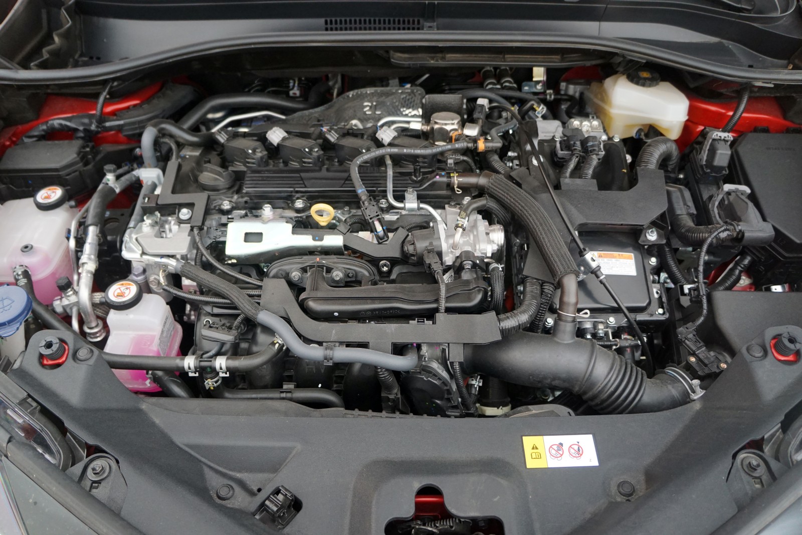 Opinión y prueba Toyota C-HR 180H Advance Luxury eCVT