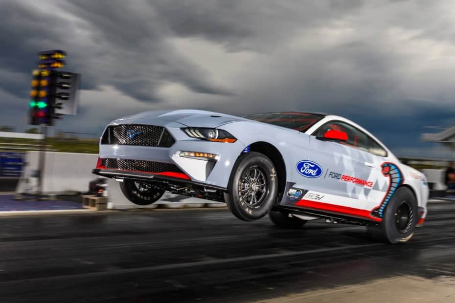 Nuevos detalles del Ford Mustang Cobra Jet 1400 Cuatro motores y más