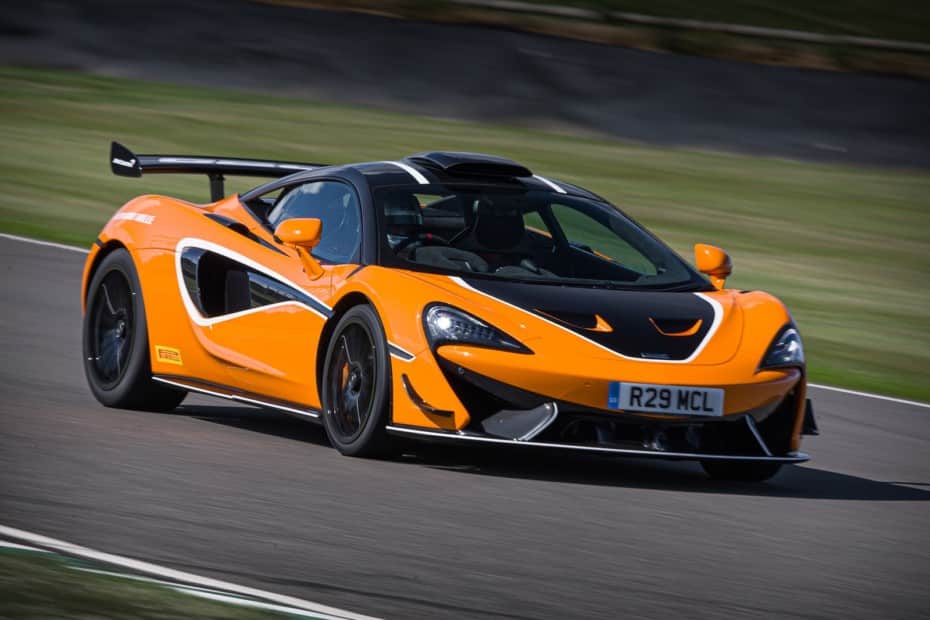 McLaren nos muestra el «Pack R» para el 620R: cuesta lo mismo que un SEAT León…