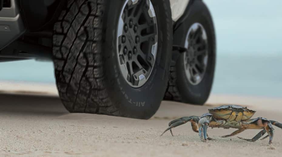 Así es el «modo cangrejo» del Hummer EV: 1000 CV, 15591 Nm de par y maniobras en diagonal