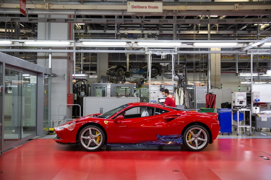 Dicen que hay que poseer un Ferrari para poder encargar uno a fábrica ¿Mito o realidad?