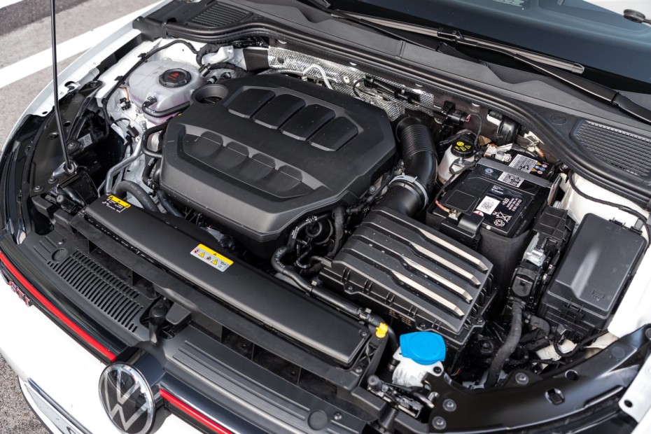 Volkswagen pone fecha de caducidad a sus vehículos de combustión interna