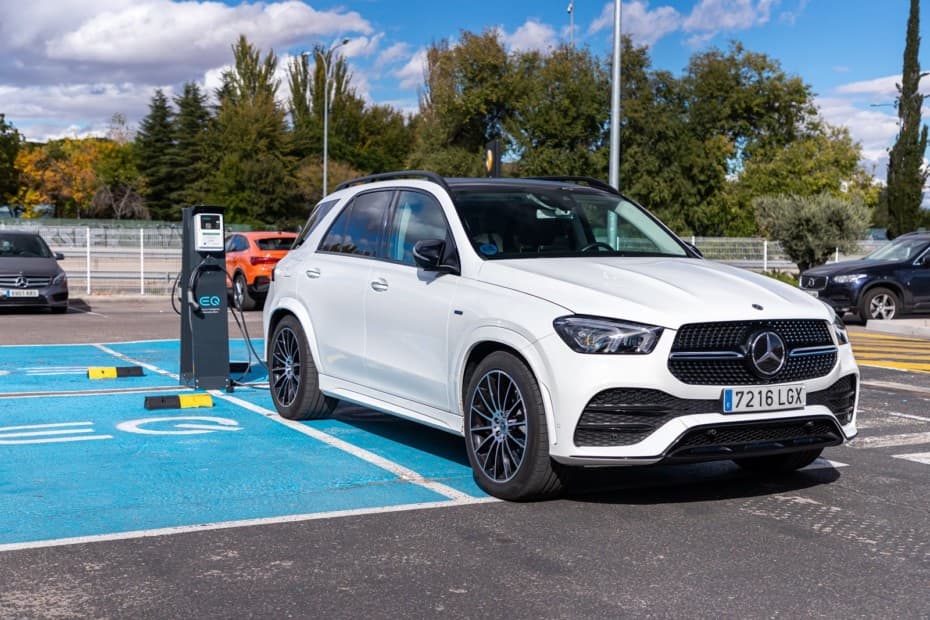 Opinión y prueba Mercedes GLE 350 de híbrido enchufable 2020