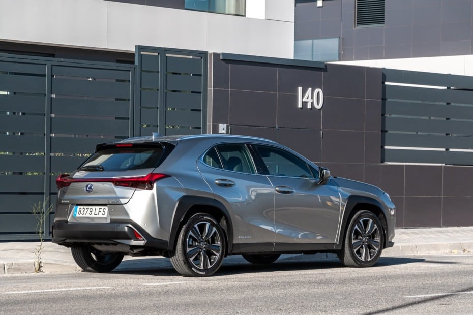 El Lexus UX llega con una nueva oferta y puedes probarlo gratis sin compromiso