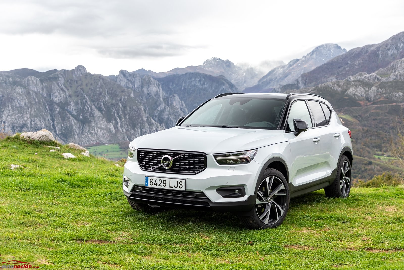 Volvo Xc40 User Manual