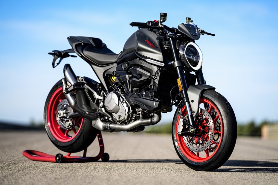 Así es la Ducati Monster 2021: Más atractiva, potente y liviana que nunca