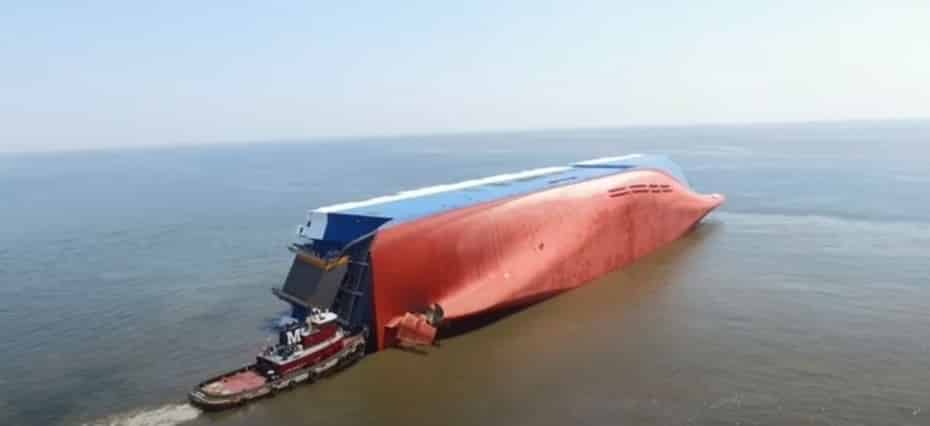 El rescate del buque de transporte de coches hundido hace más de un año continúa: Aquí las imágenes de su interior