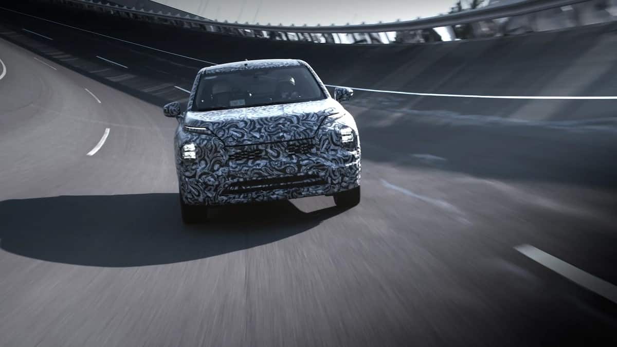 The new Mitsubishi Outlander is seen doing hard work