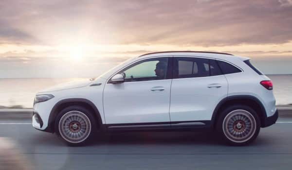 Dinámica Mercedes-Benz EQA 300 y 350