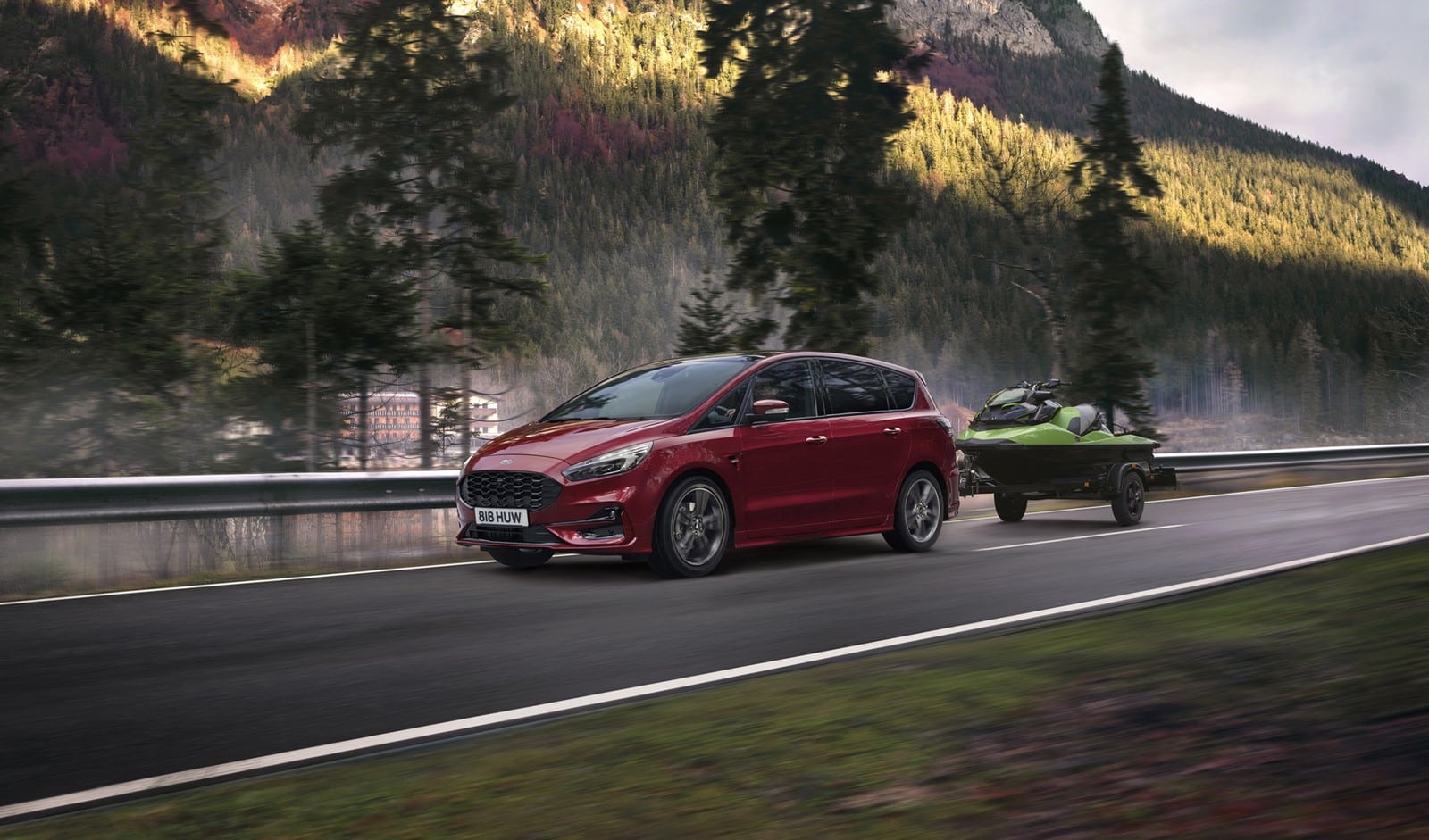 New images of the Ford S-Max and Galaxy hybrids: already available in Spain